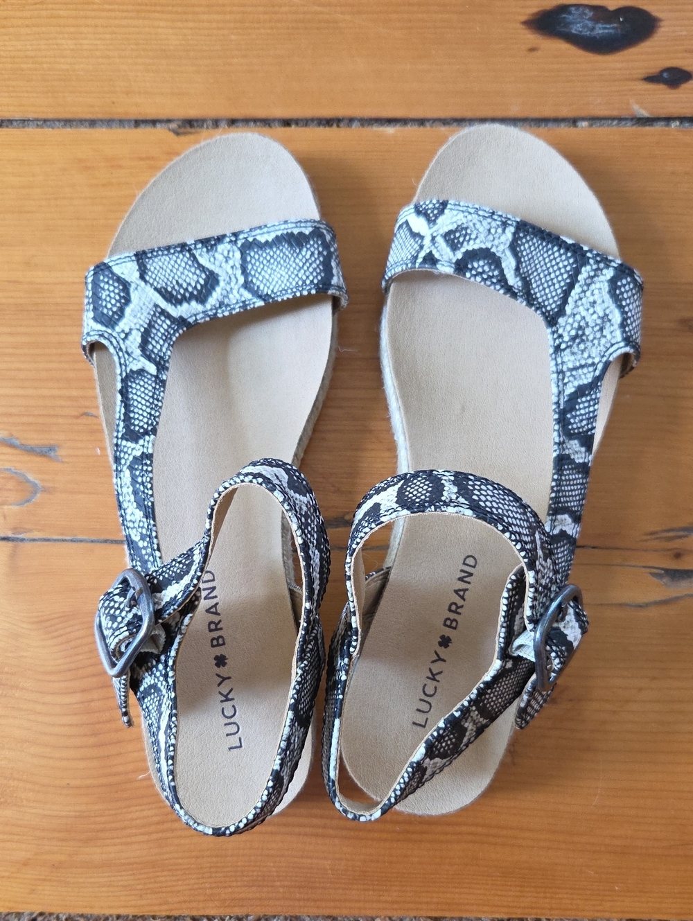 Lucky Brand New Black and White Snake-Print Women's Sandals, US 7.5